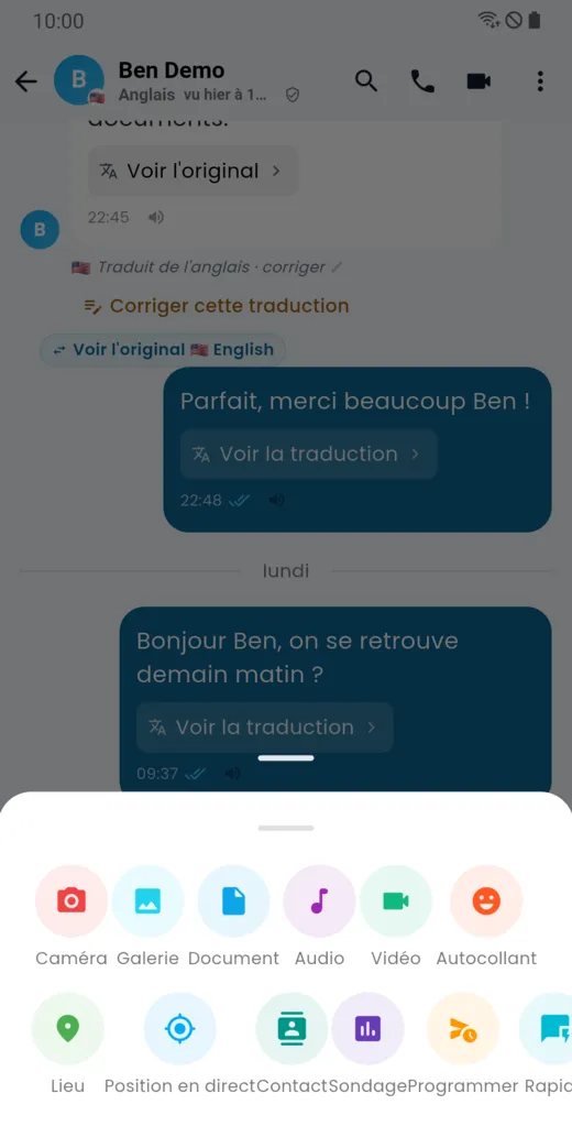 Menu des pièces jointes : caméra, galerie, document, audio, vidéo, lieu, contact, sondage